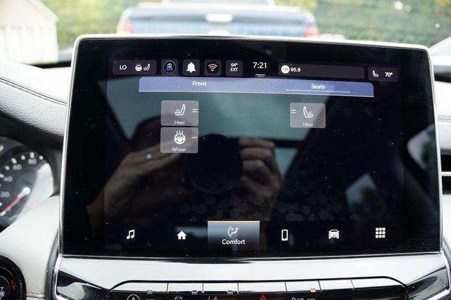 Photo of 2022 Laser Blue Pearlcoat Jeep Compass