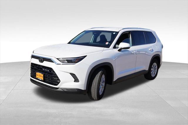 Photo of 2024 Wind Chill Pearl Toyota Grand Highlander