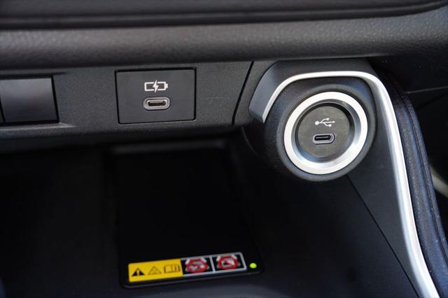 Photo of 2024 Wind Chill Pearl Toyota Grand Highlander