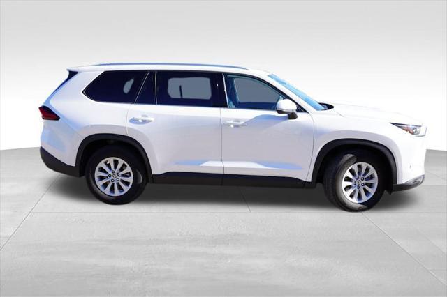 Photo of 2024 Wind Chill Pearl Toyota Grand Highlander