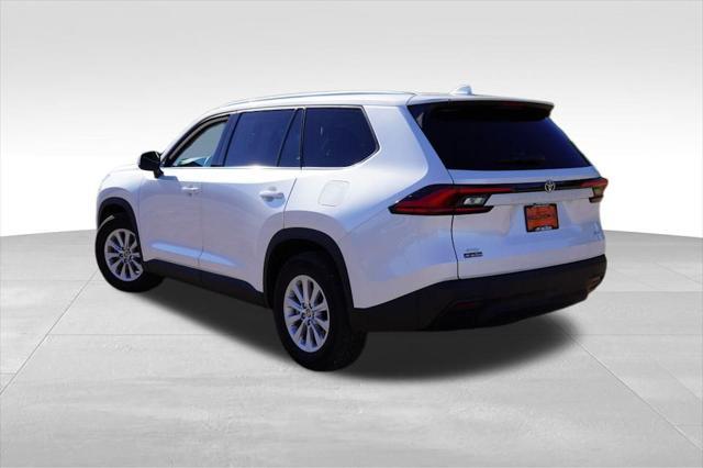 Photo of 2024 Wind Chill Pearl Toyota Grand Highlander