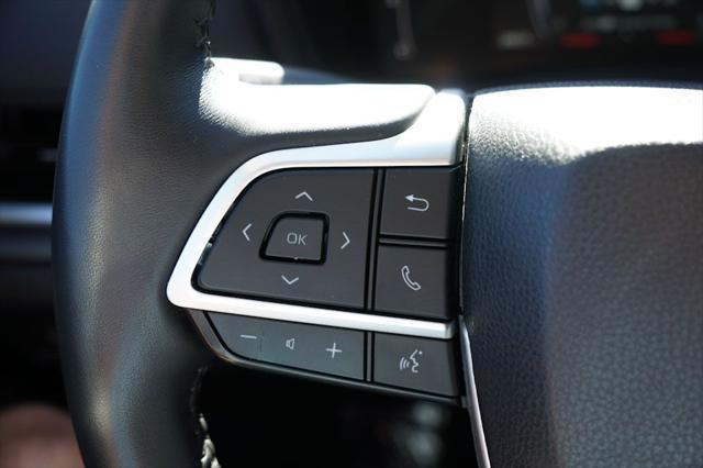 Photo of 2024 Wind Chill Pearl Toyota Grand Highlander