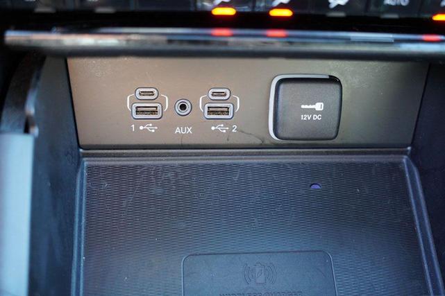 Photo of 2024 Silver Zynith Jeep Grand Cherokee
