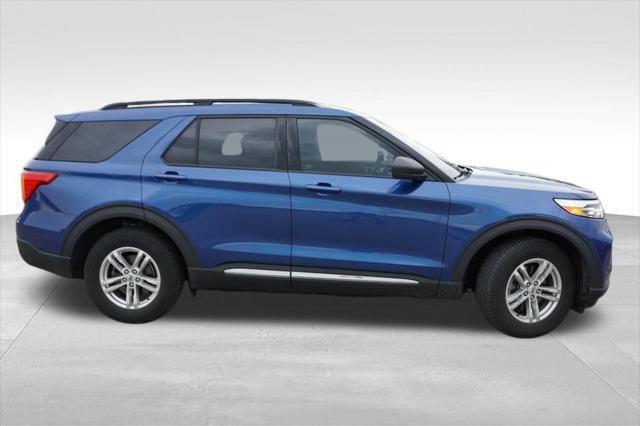 Photo of 2020 Atlas Blue Metallic Ford Explorer