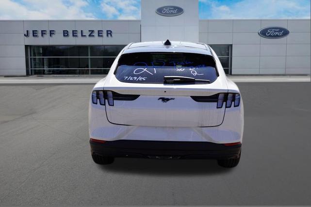 Photo of 2025 Star White Metallic Tri-Coat Ford Mustang Mach-E