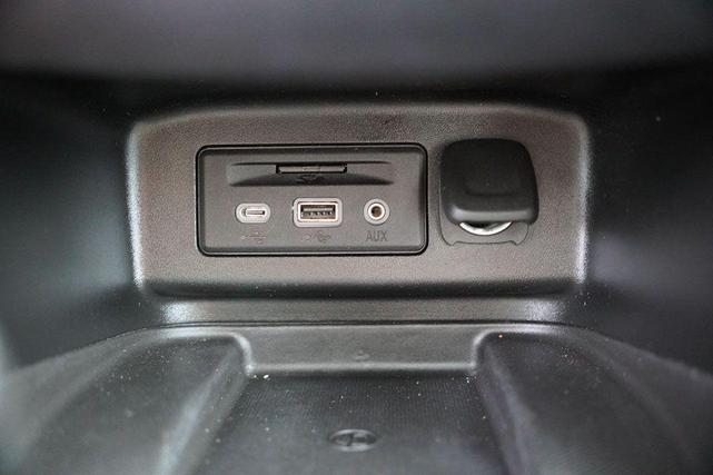 Photo of 2020 Mosaic Black Metallic Chevrolet Equinox