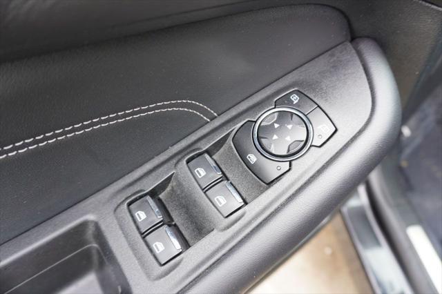 Photo of 2024 Agate Black Metallic Ford Edge