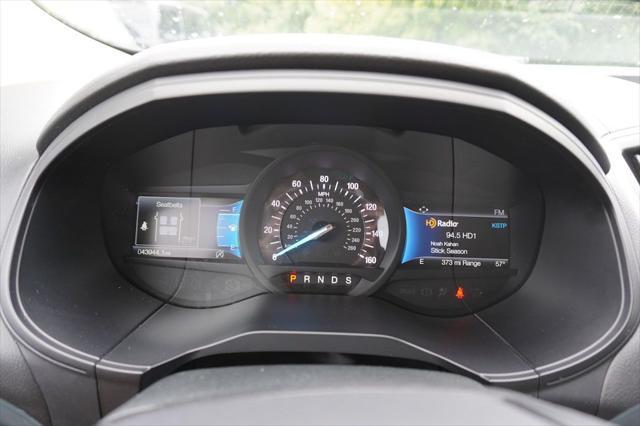 Photo of 2024 Agate Black Metallic Ford Edge