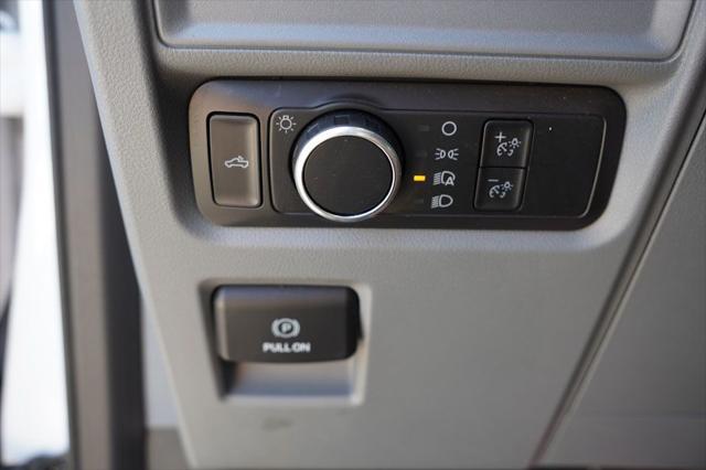 Photo of 2022 Oxford White Ford F-150