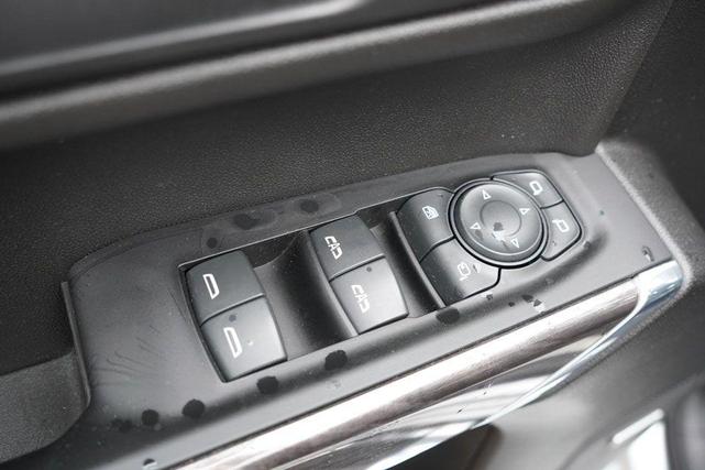 Photo of 2022 Silver Ice Metallic Chevrolet Silverado 1500