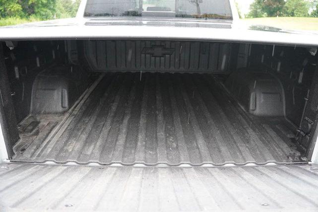 Photo of 2022 Silver Ice Metallic Chevrolet Silverado 1500