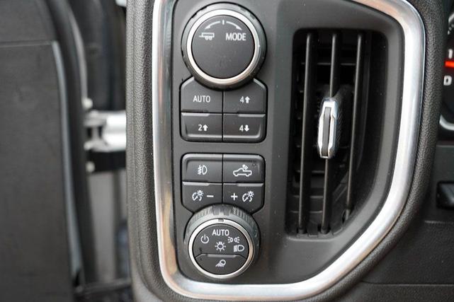 Photo of 2022 Silver Ice Metallic Chevrolet Silverado 1500