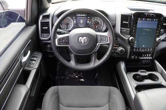 Photo of 2024 Granite Crystal Metallic Clearcoat RAM 1500