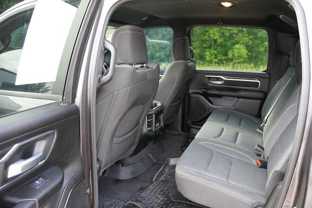 Photo of 2024 Granite Crystal Metallic Clearcoat RAM 1500