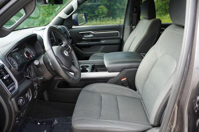 Photo of 2024 Granite Crystal Metallic Clearcoat RAM 1500
