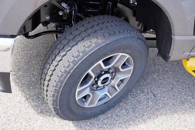 Photo of 2025 Carbonized Gray Metallic Ford F-350