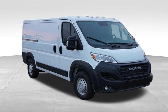 Photo of 2025 Bright White Clearcoat RAM ProMaster 2500
