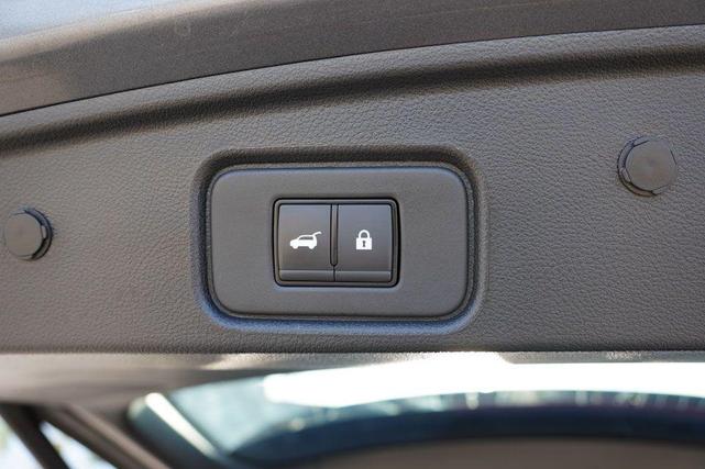 Photo of 2025 Gun Metallic Nissan Pathfinder