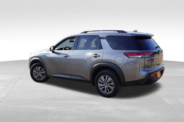 Photo of 2025 Gun Metallic Nissan Pathfinder
