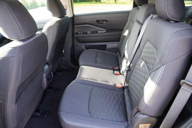 Photo of 2025 Gun Metallic Nissan Pathfinder