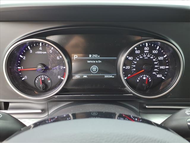Photo of 2023 Snow White Pearl Kia Carnival