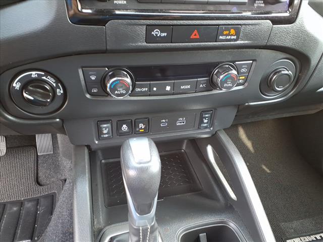 Photo of 2024 Bluestone Pearl Nissan Frontier