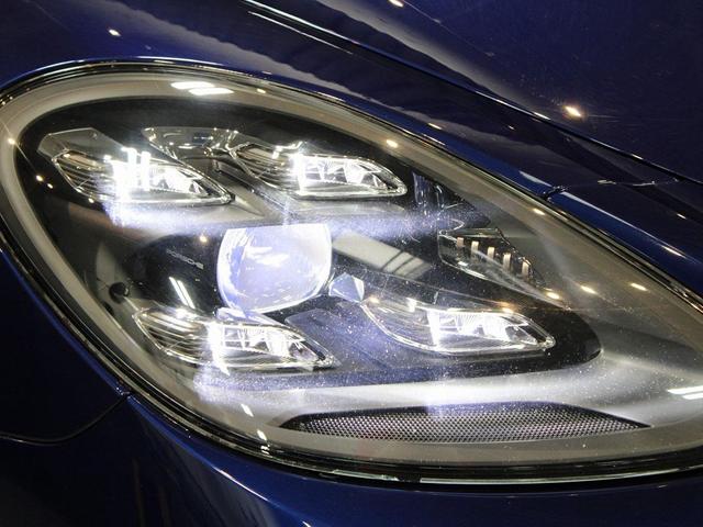 Photo of 2022 Blue Porsche Panamera