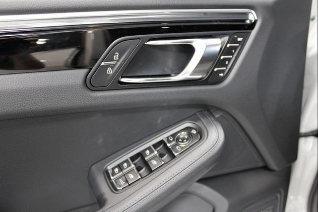 Photo of 2026 Chalk Porsche Macan