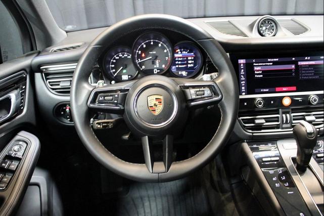 Photo of 2024 Gentian Blue Metallic Porsche Macan