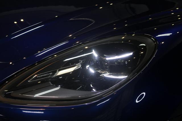 Photo of 2024 Gentian Blue Metallic Porsche Macan