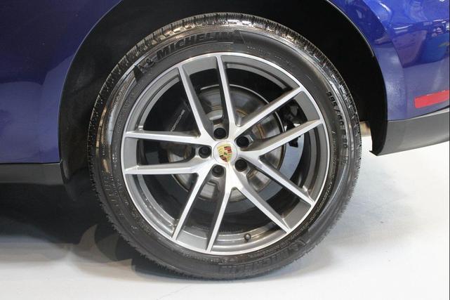 Photo of 2024 Gentian Blue Metallic Porsche Macan