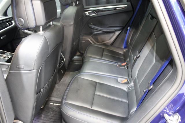 Photo of 2024 Gentian Blue Metallic Porsche Macan