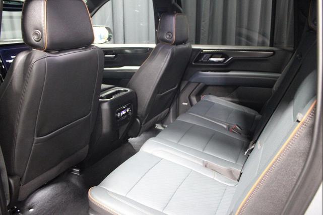 Photo of 2025 Sterling Metallic GMC Yukon XL
