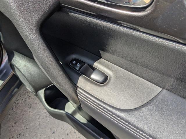 Photo of 2019 Gun Metallic Nissan Rogue