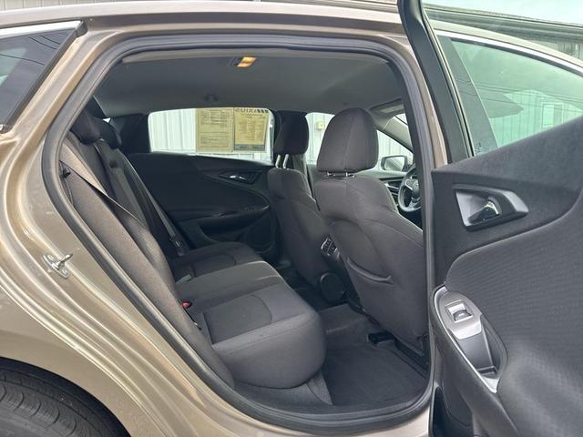 Photo of 2024 Mineral Gray Metallic Chevrolet Malibu