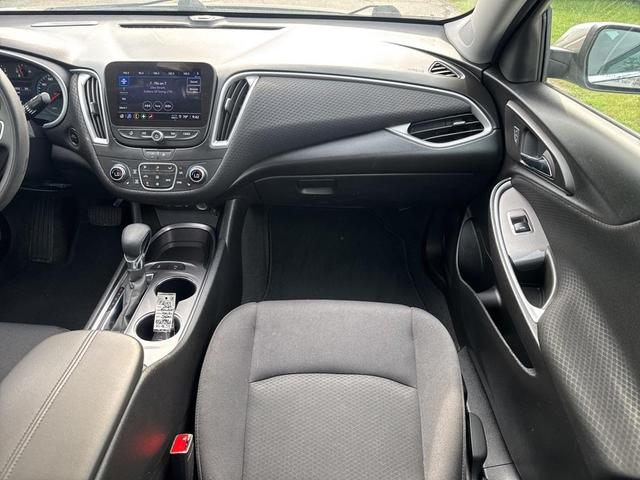 Photo of 2024 Mineral Gray Metallic Chevrolet Malibu