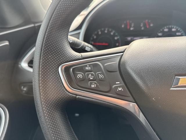 Photo of 2024 Mineral Gray Metallic Chevrolet Malibu