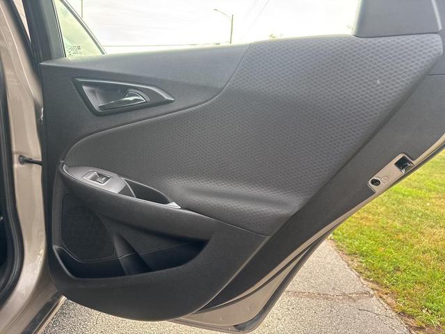 Photo of 2024 Mineral Gray Metallic Chevrolet Malibu