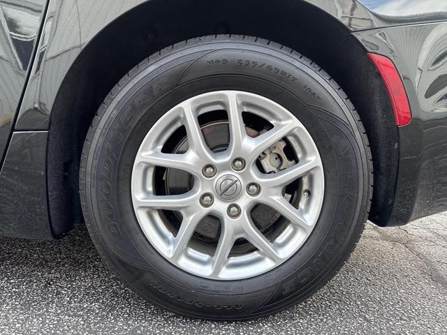 Photo of 2023 Brilliant Black Crystal Pearlcoat Chrysler Pacifica