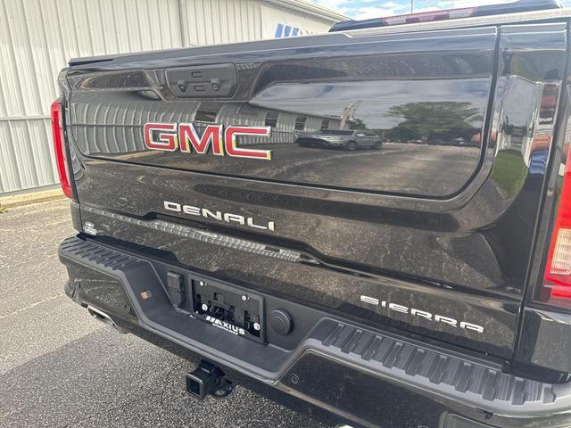 Photo of 2024 Onyx Black GMC Sierra 1500