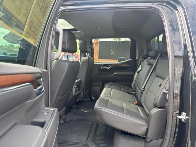 Photo of 2024 Onyx Black GMC Sierra 1500
