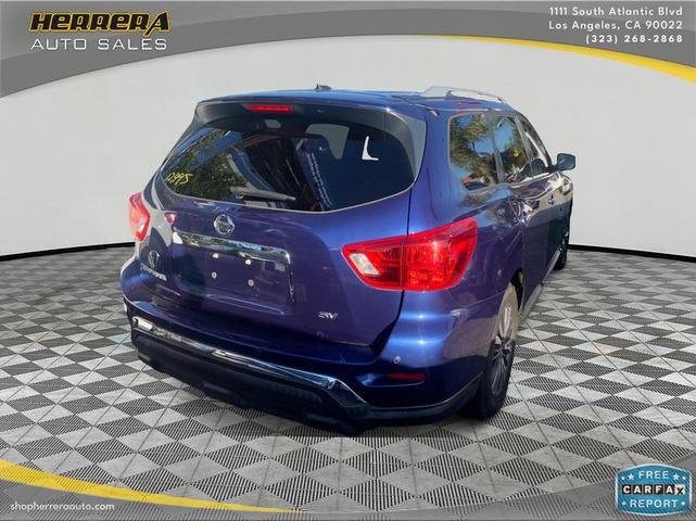 Photo of 2017 Caspian Blue Nissan Pathfinder