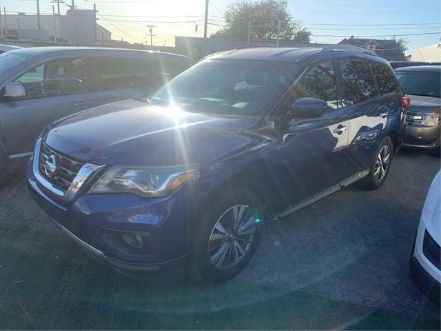 Photo of 2017 Caspian Blue Nissan Pathfinder