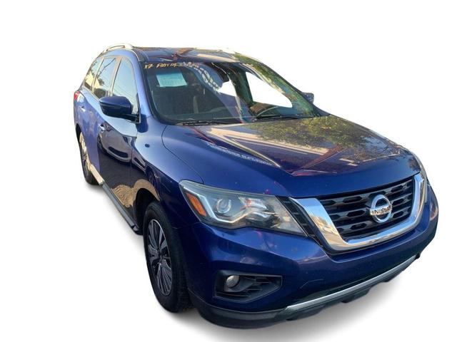 Photo of 2017 Caspian Blue Nissan Pathfinder