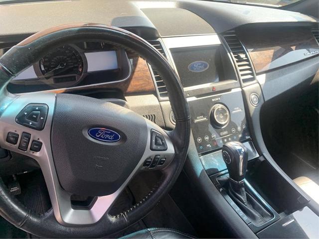 Photo of 2017 Magnetic Metallic Ford Taurus