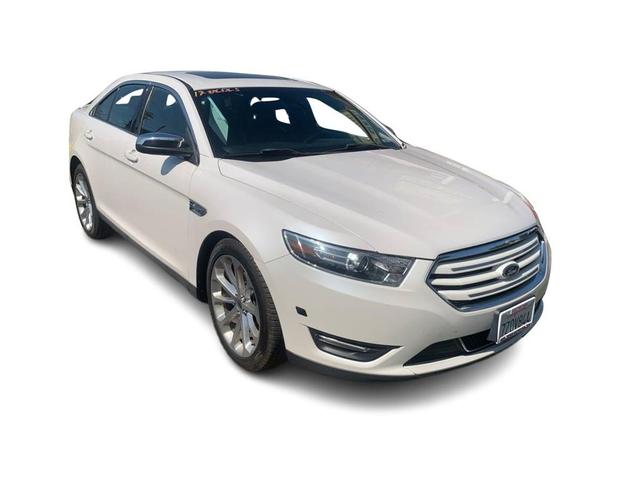 Photo of 2017 Magnetic Metallic Ford Taurus