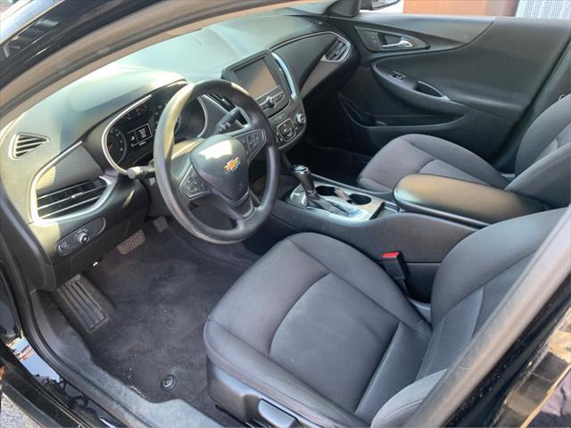 Photo of 2018 Mosaic Black Metallic Chevrolet Malibu