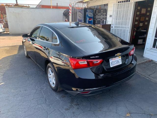 Photo of 2018 Mosaic Black Metallic Chevrolet Malibu