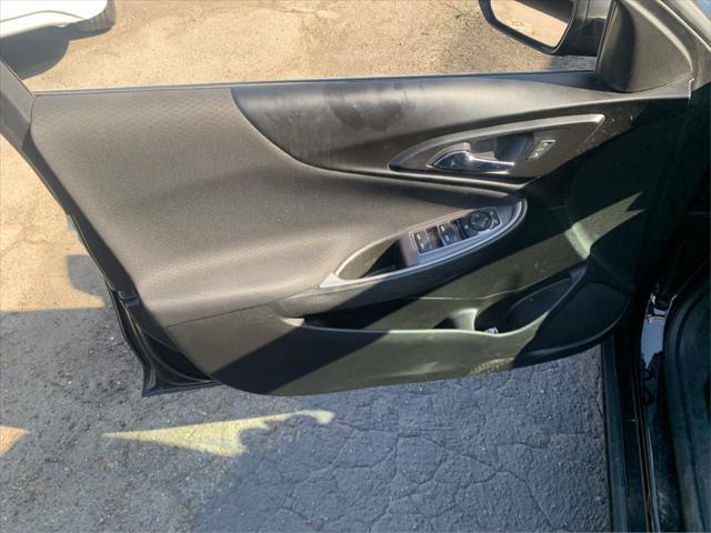 Photo of 2018 Mosaic Black Metallic Chevrolet Malibu