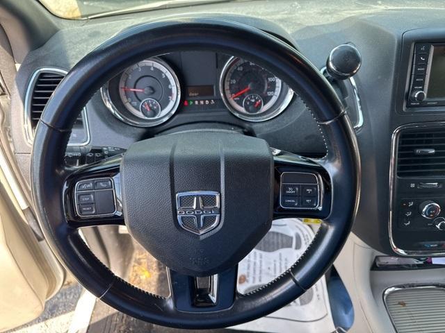 Photo of 2020 White Knuckle Clearcoat Dodge Grand Caravan